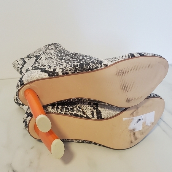 Cape Robbin Athena Snake Print Booties with Orange Heel - Picture 3 of 8